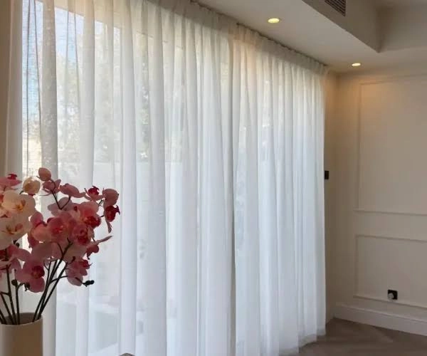 Villa sheer window curtains in dubai